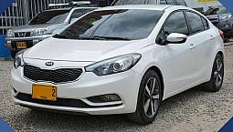 Kia Cerato Pro 2015 Automático R17