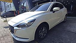 Mazda 2 Touring Sedan