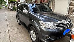 Toyota Fortuner At 4X4
