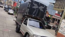 Se Vende Camioneta De Estacas