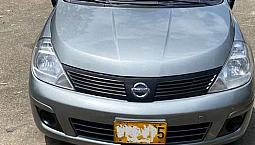 Nissan Tiida Como Nuevo