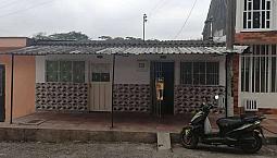 Casa De 8 Habitaciones Y Un Apartamento