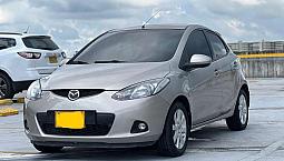 Mazda 2 2010