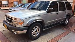 Camioneta Ford Explorer
