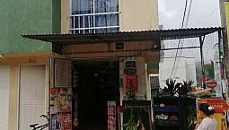 Casa Con Autoservio