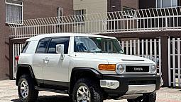 Toyota Fj 2020