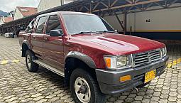 Toyota Hilux 2.4L 117 Hp 4X4
