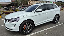 Volvo Xc60 2.5 T5  Summum