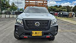 Nissan Frontier 2.5 Estacas