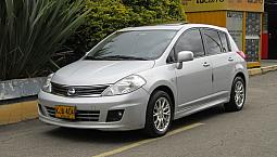 Nissan Tiida Hb 1.8 Premium