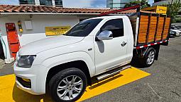 Volkswagen Amarok 2.0 Trendline Estacas 4X4 Mt