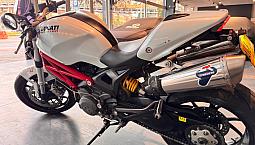 Ducati Monster 796 Blanco Seda Artico
