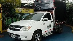 Toyota Hilux 2.7 Estacas Mt