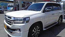 Toyota Land Cruiser 4.5 Imperial Fl Lc200 Diésel