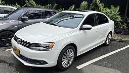 Volkswagen Jetta 2.5 Comfotline At 4X2 2013