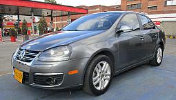 Volkswagen Bora Prestige  2.5Cc At Aa