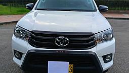 Toyota Hilux 2.4L