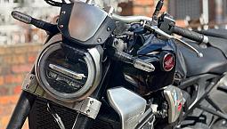 Honda Cb1000R Color Negro, Llantas Nuevas , Kit Racing Nuevo