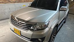 Toyota Fortuner 2.7L 4X2