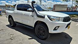 Toyota Hilux 2.4L