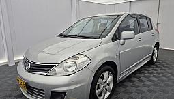 Nissan Tiida Hb 1.8 Premium