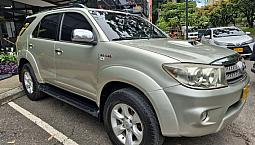Toyota Fortuner 3.0 Diesel 2011