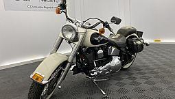 Harley Davidson Heritage Softail Nostalgia  Cow Glide 