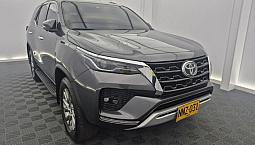 Toyota Fortuner 2.4 Diésel Srv 4X2