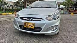 Hyundai Accent I 25 Gl Mt  3.0  2013