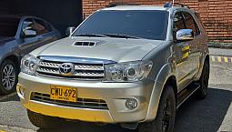 Toyota Fortuner 3.0 Crv Diesel 4X4 At Blindaje 2+ 2010