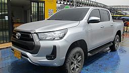 Toyota Hilux  4X4 2400Cc Mt Aa