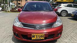 Nissan Tiida 1.8 Emotion 2013 
