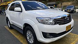 Toyota Fortuner 2.7 Sr5 4X2