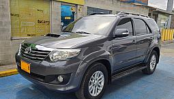 Toyota Fortuner 3.0 Srv D-4D 4X4