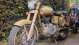 Royal Enfield Classic Sand 500 Cc Con Charreteras